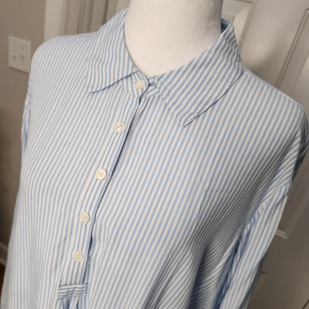 Premise Studio Woman Blue and White Roll Up Sleeves Size 1X Plus - Picture 1 of 8